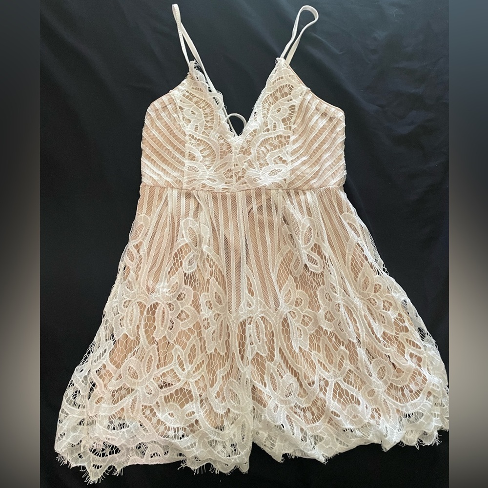 Lace Tieup Romper